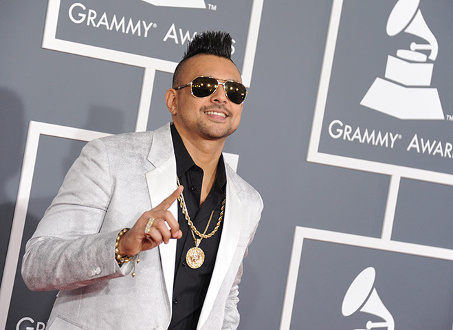 Grammys on red carpet : Grammys on red carpet 