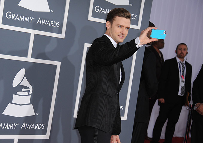 Grammys on red carpet : Grammys on red carpet 