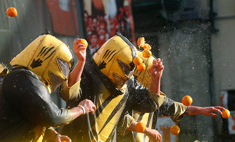 Orange fight in Turin: Orange fight in Turin
