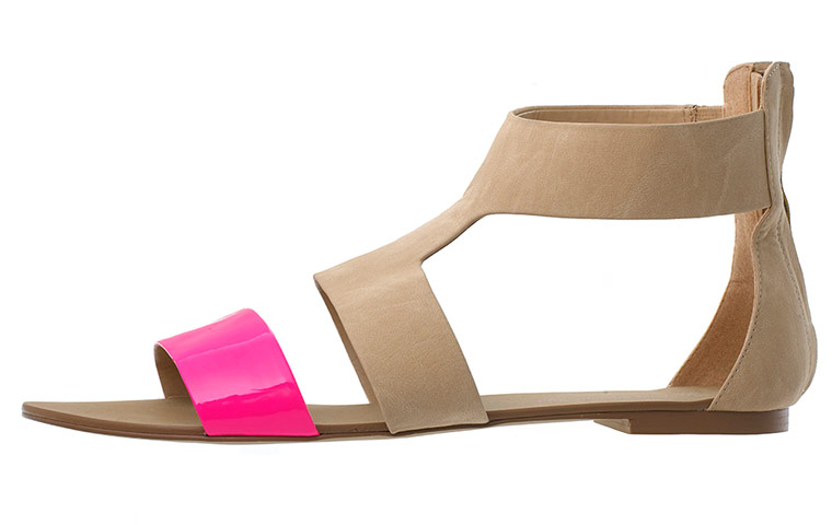 Accessories col fashion: pink and beige flat sandals