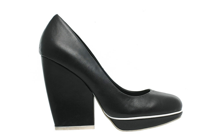Accessories Monochrome: Black high platform court shoe