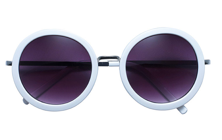 Accessories Monochrome: White round sunglasses