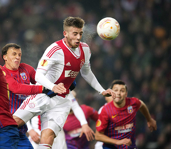 Europa League : Toby Alderweireld scores