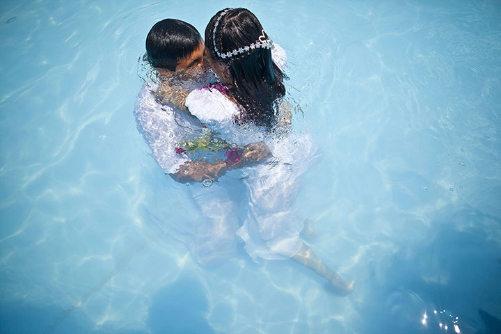 24 Hours: Lima, Peru: A couple get married in a public pool 