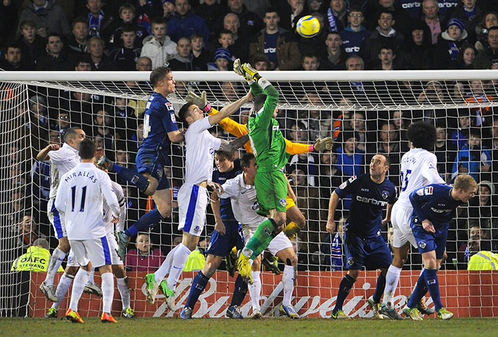 fa cup 2: Oldham Athletic v Everton - FA Cup Fifth Round