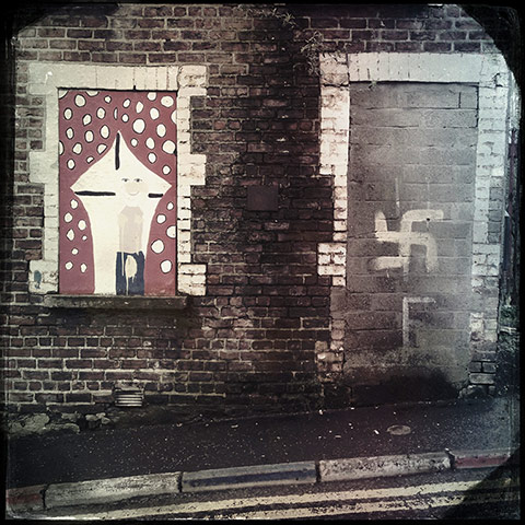 Olmos Derry: Abandoned houses along Wapping Lane in the Loyalist Fountain Estate