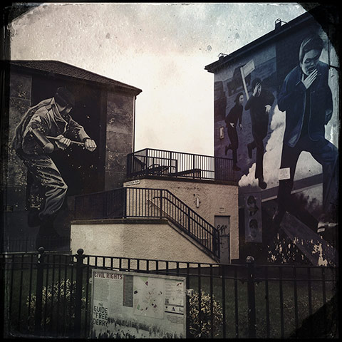 Olmos Derry: Murals in the Bogside commemorating the Troubles