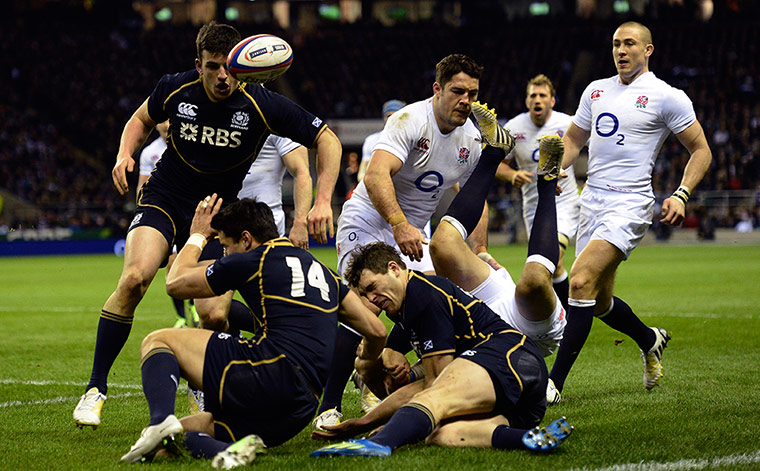 England v Scotland: The Scottish defence is in disarray as they try to stop Billy Twelvetrees