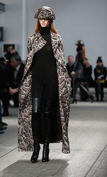 Milan Fashion Week 1: Mila Schon Milan Fashion Week