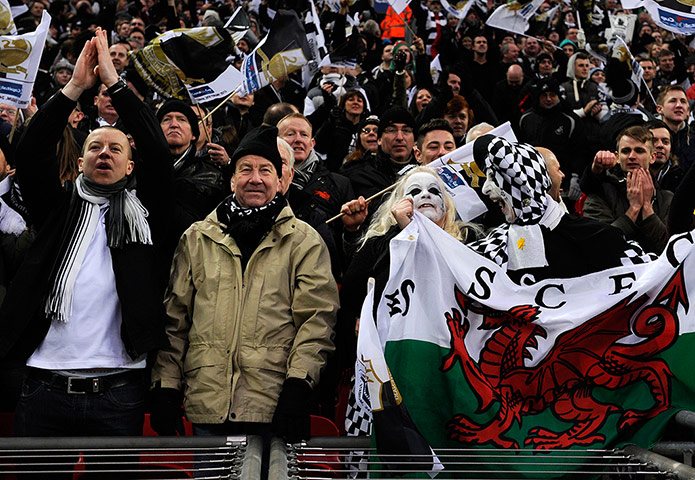 Capital One final 3: Swansea Fans celebrate