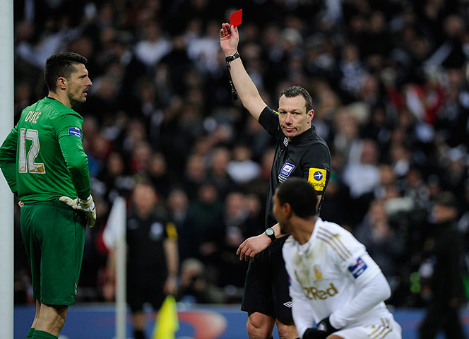 Capital One final 4: Matt Duke is sent off