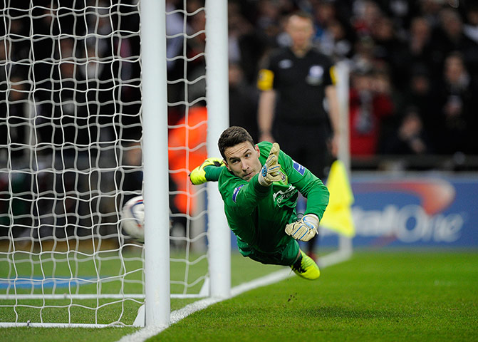 Capital One final 4: Bradford City replacement keeper Jon McLaughlin