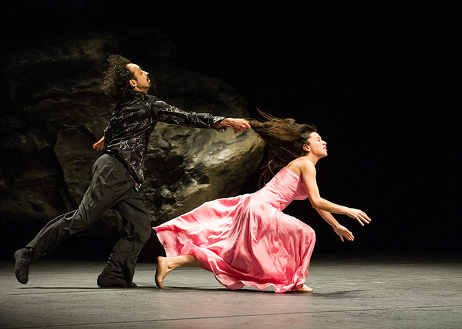 Vollmond: A scene from Vollmond by Tanztheater Wuppertal Pina Bausch
