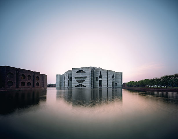 Louis Kahn: Parlamentsgebäude in Dhaka, Bangladesh
