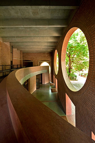 Louis Kahn: Indian Institute of Management, Ahmedabad