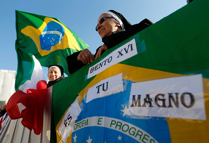 Pope Benedict XVI speech: Nuns from Brazil wait for the arrival of Pope Benedict XVI