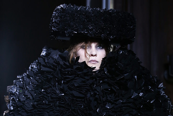 Paris fashion week 2013: Gareth Pugh- Runway - PFW F/W 2013