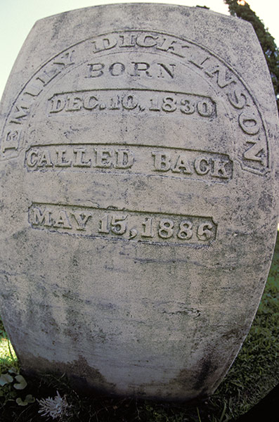 Ten best: Massachusetts. Amherst. Emily Dickinson'S Gravestone.