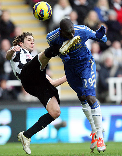 Saturday Roundup: Chelsea's new siging Demba Ba gets a Fabricio Coloccini boot to his chops