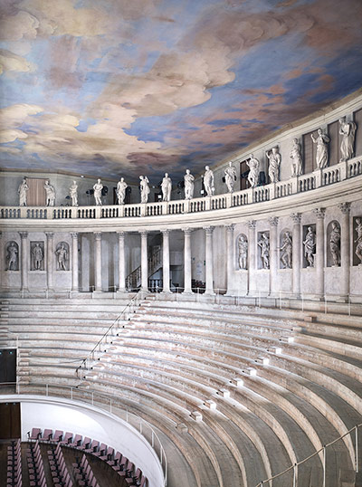 Candida Hofer: Teatro Olimpico Vicenza III, 2010