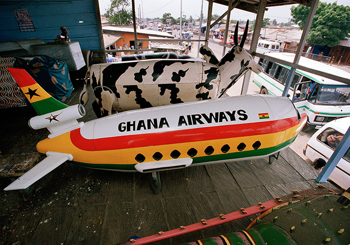 Coffins in Ghana: An coffin decorated like a Ghana Airways plane, June 2005