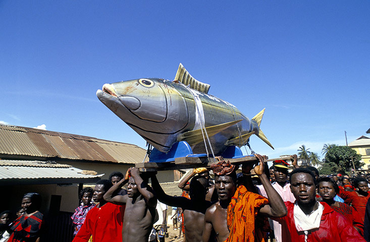 Coffins in Ghana: A fish shaped coffin is paraded through the streets of Accra