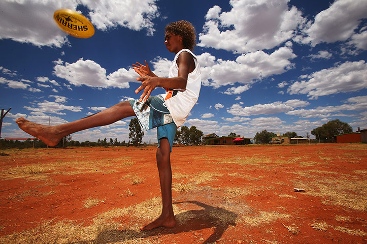 Best of the week: Indigenous All Stars Visit Yuendumu