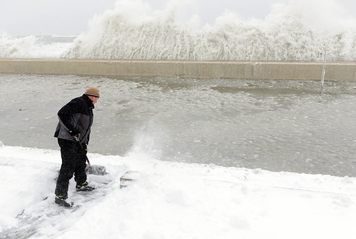 saturday blizzard: Massive Blizzard Hits New England