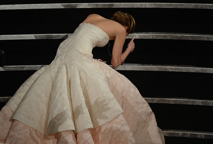 20 Photos: TOPSHOTS  Best Actress winner Jennifer L