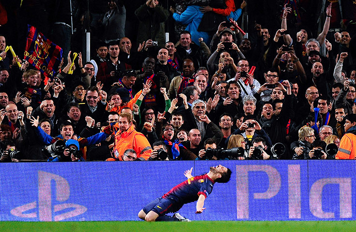 Barcelona v Milan: David Villa celebrates scoring