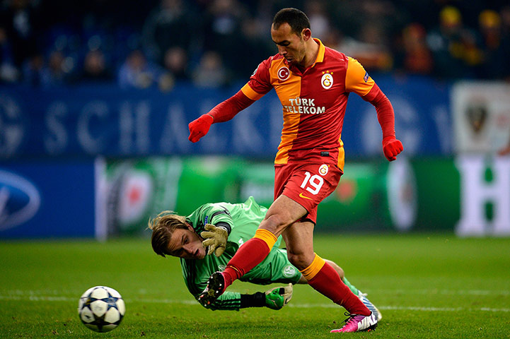 schalke: Umut Bulut scores