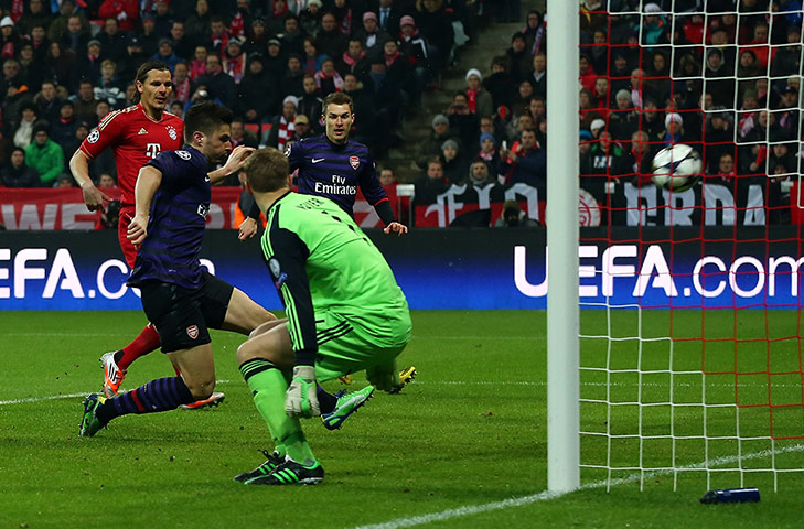 Arsenal v Bayern: Olivier Giroud scores