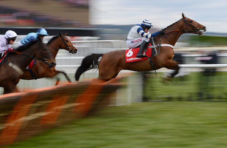 Cheltenham Day 3: Oscar Whiskey with Barry Geraghty on board