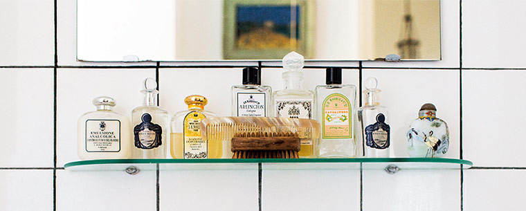 The Selby: Bathroom shelf