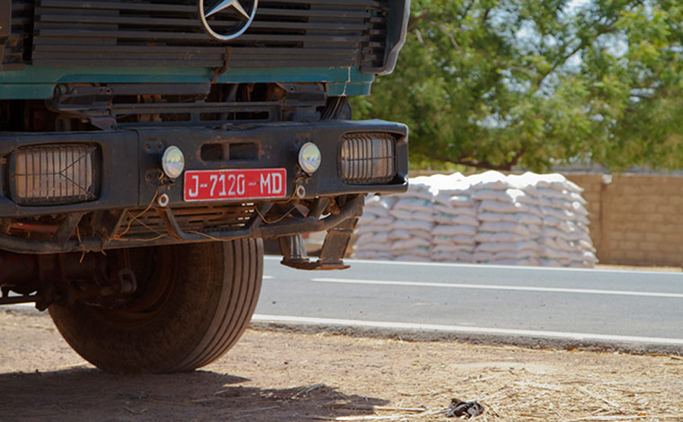 Senegal: salt production on the banks of Lake Retba