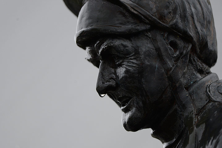 Cheltenham gold cup: Statue of Jonjo O'Neil 