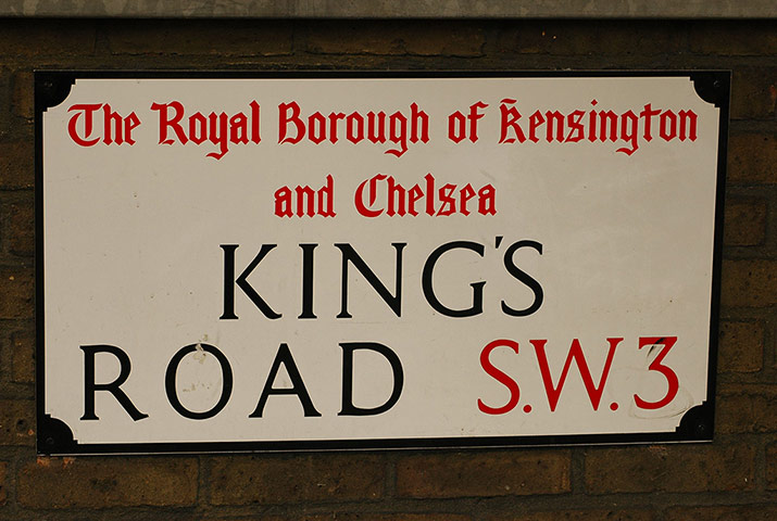 Apostrophe catastrophes