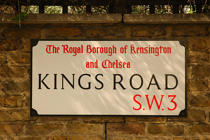 Apostrophe catastrophes