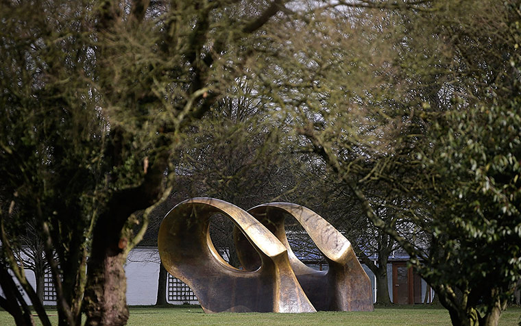 Moore Rodin: Henry Moore's sculpture Double Oval 