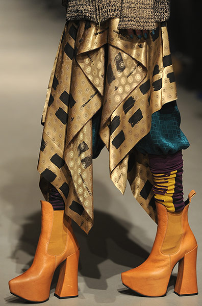 Paris Fashion Week: Fall/Winter Ready to Wear collection