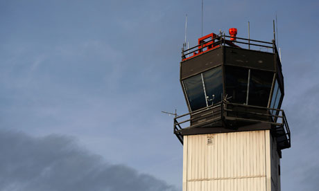 Air control towers to close