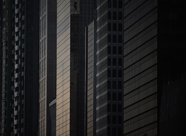 24 hours: Commercial buildings in Hong Kong