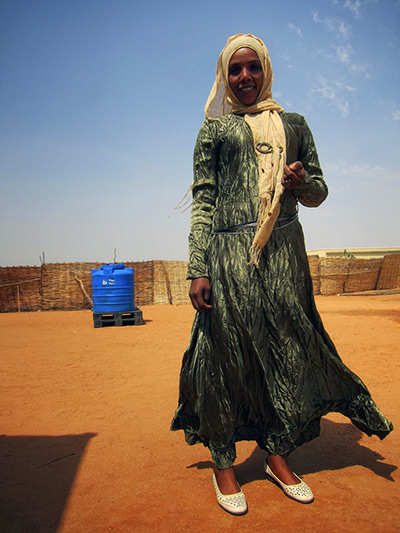 Darfur fashion: Women wear a mix of the traditional and westernised