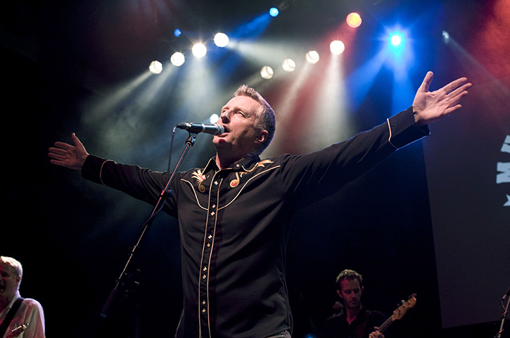 Bily Bragg: 2010: 10th Anniversary Concert for Kirsty MacColl 