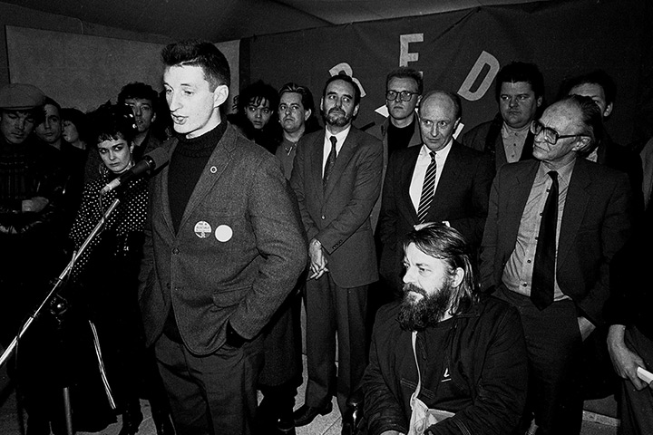 Bily Bragg: 1985: Launch of 'Red Wedge' an initiative