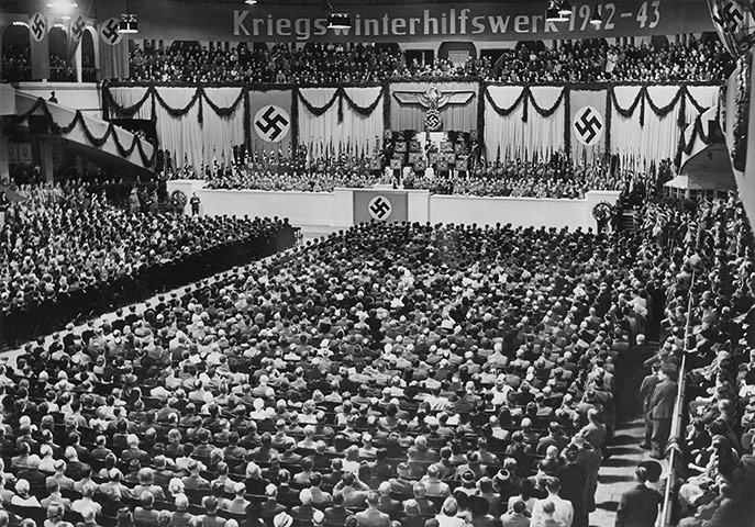 Hampel postcards: Sport Palace In Berlin