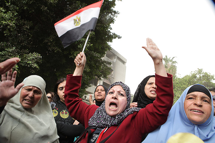 Calton's Cairo: Women show their strength of feeling