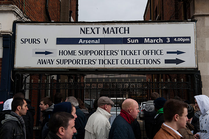 Tottenham v Arsenal: Fans arrive