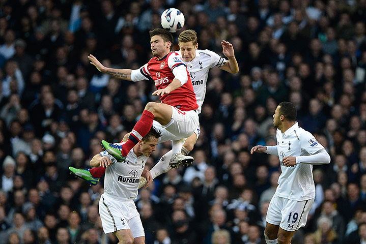 Tottenham v Arsenal: Giroud and Dawson