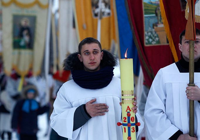 Easter Sunday: Belarusian Roman Catholics take part in a procession